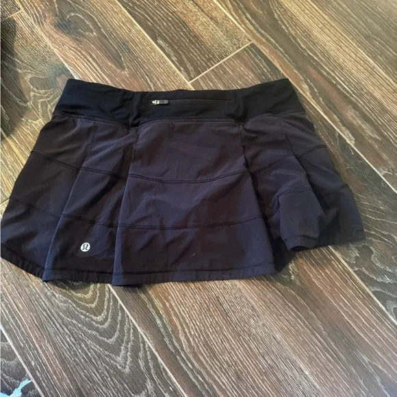 Lululemon Athletica Black Skirt - Picture 1 of 3